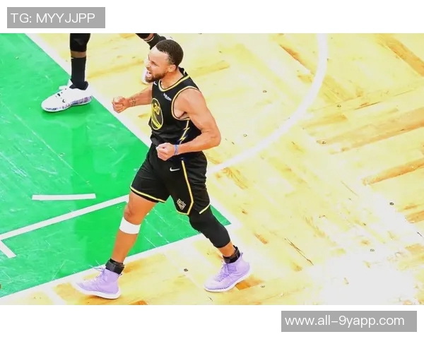 库里三节狂砍28分展现统治力期待常规赛精彩表现