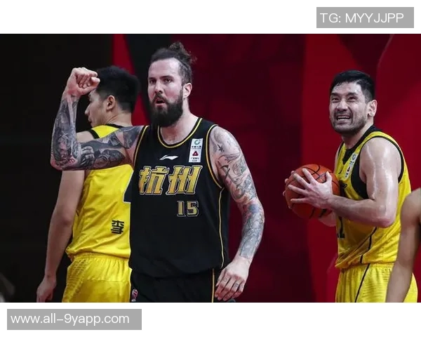 厦门银行客场大胜福建金篮三人得分超过20分展现强大实力